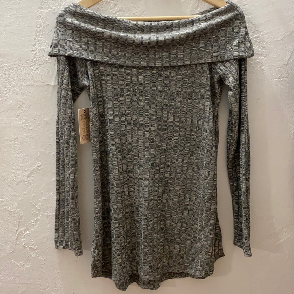 Pink Rose Grey Sweater, Size Small
